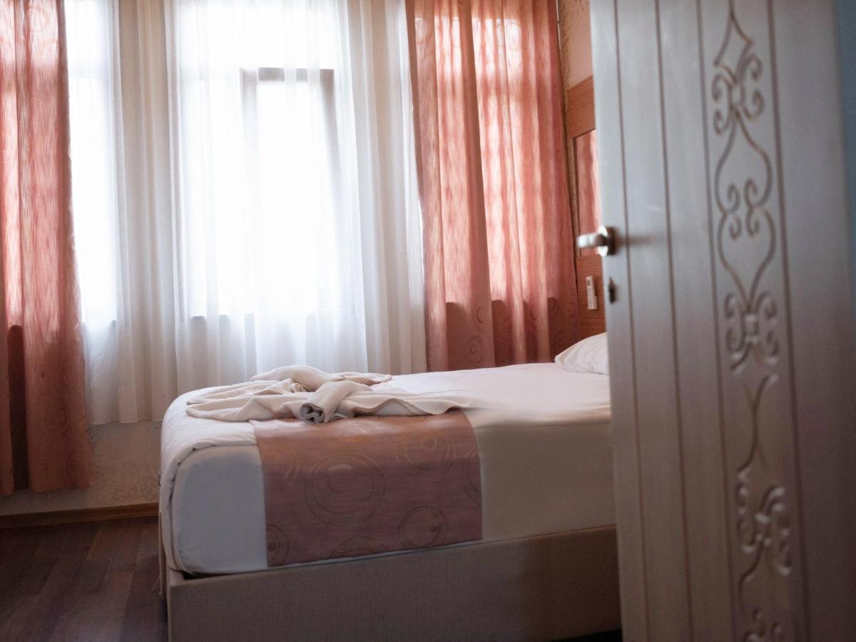 Hotel Megaron Istanboel Buitenkant foto